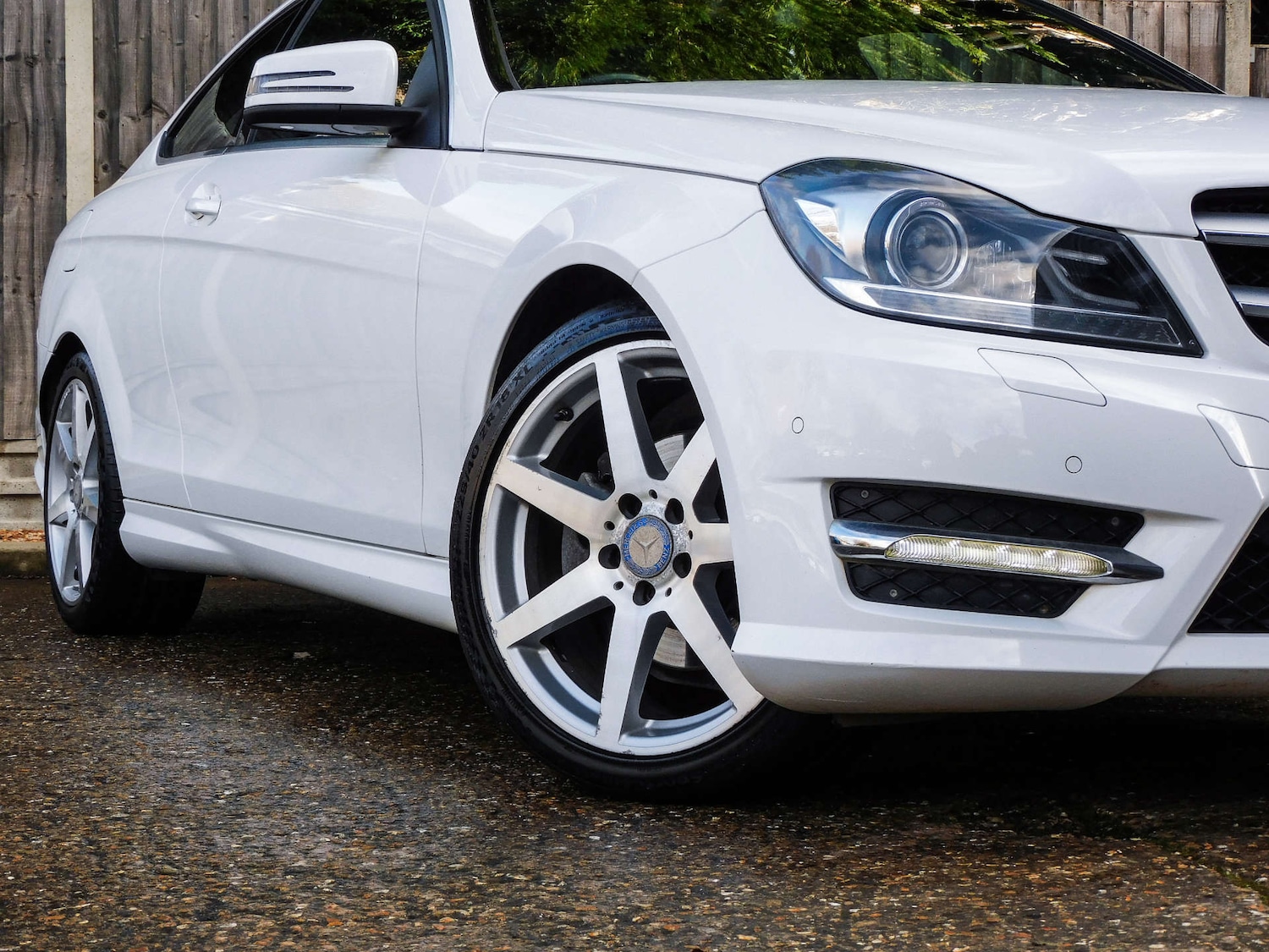 Used Mercedes-Benz C Class 2014 for sale - 77129061: Photo 2