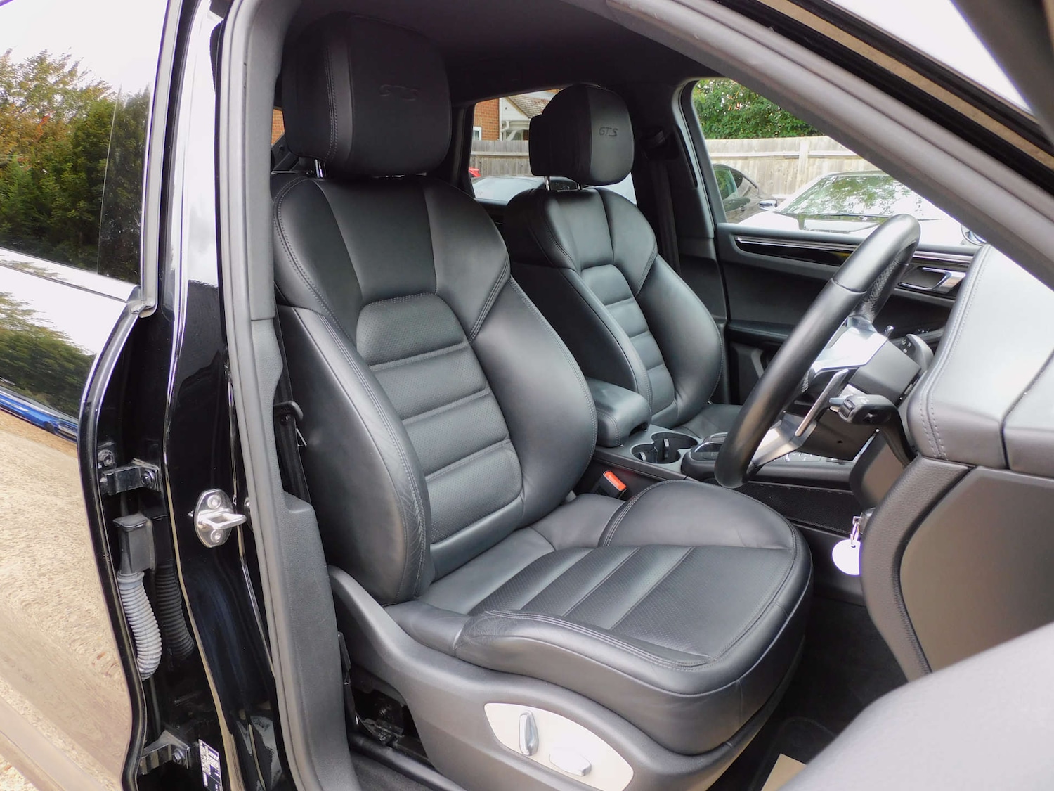 Used Porsche Macan 2016 for sale - 76194670: Photo 21