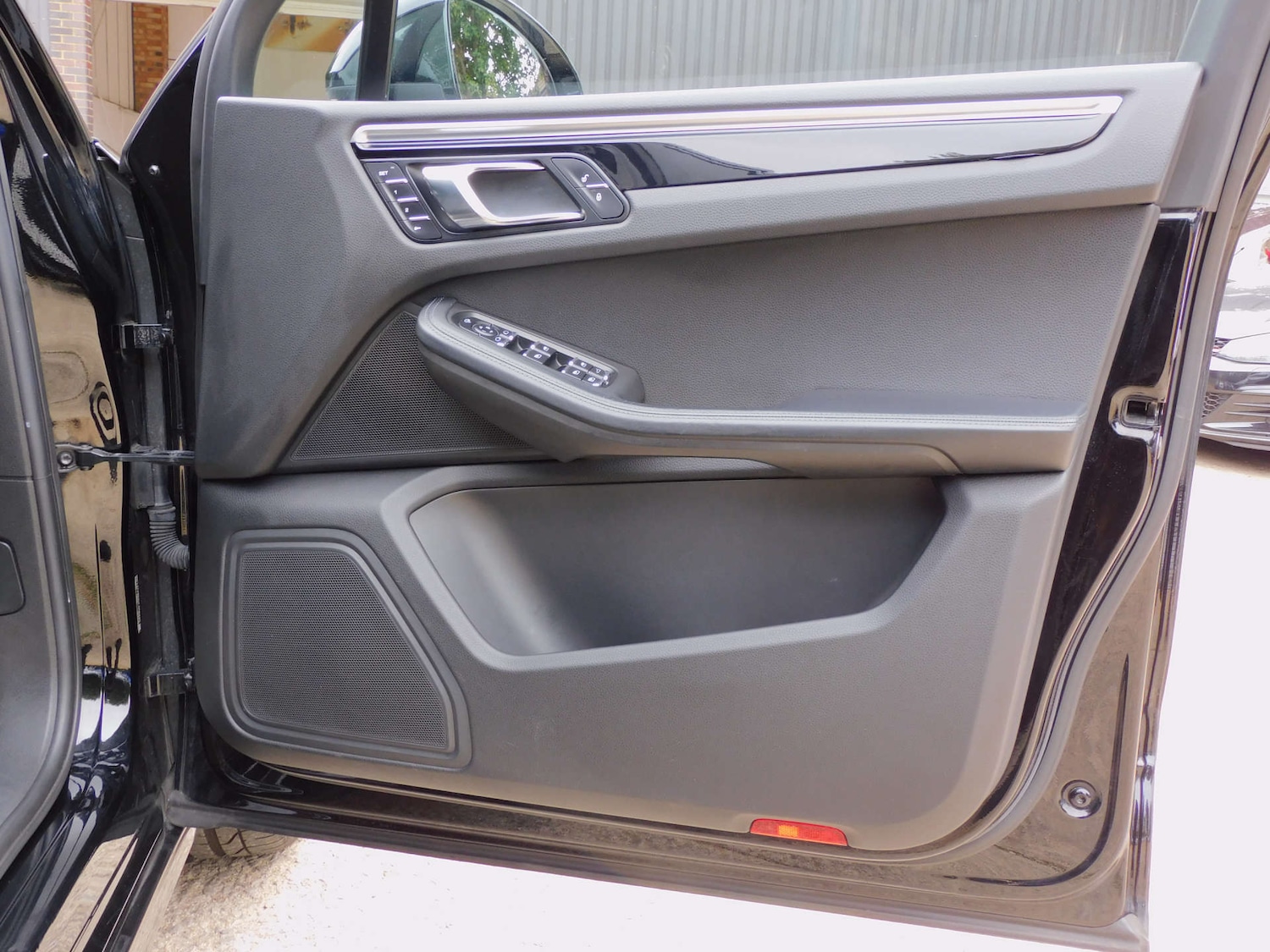 Used Porsche Macan 2016 for sale - 76194670: Photo 25