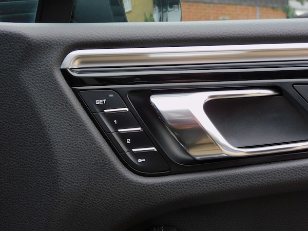 Used Porsche Macan 2016 for sale - 76194670: Photo 27