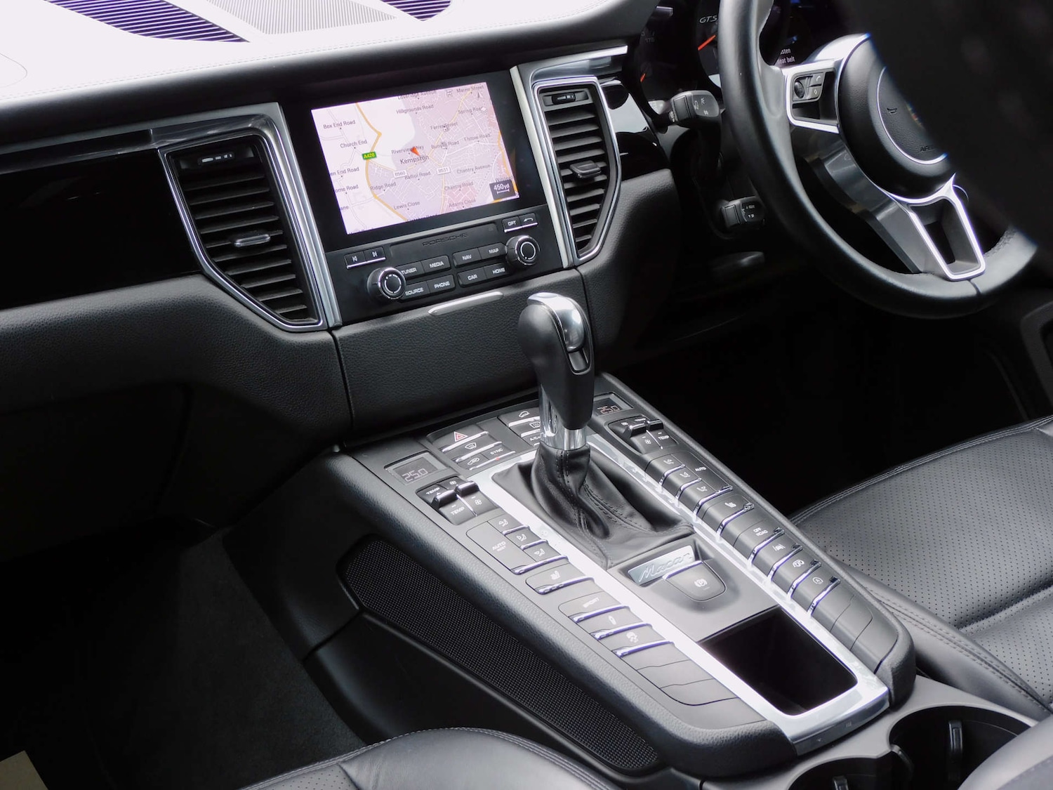 Used Porsche Macan 2016 for sale - 76194670: Photo 31