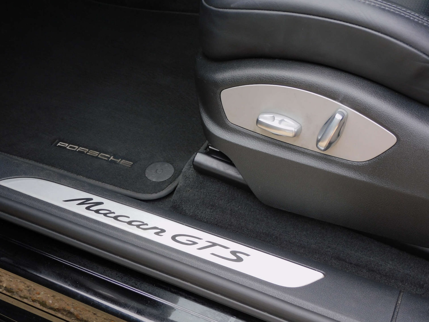 Used Porsche Macan 2016 for sale - 76194670: Photo 34