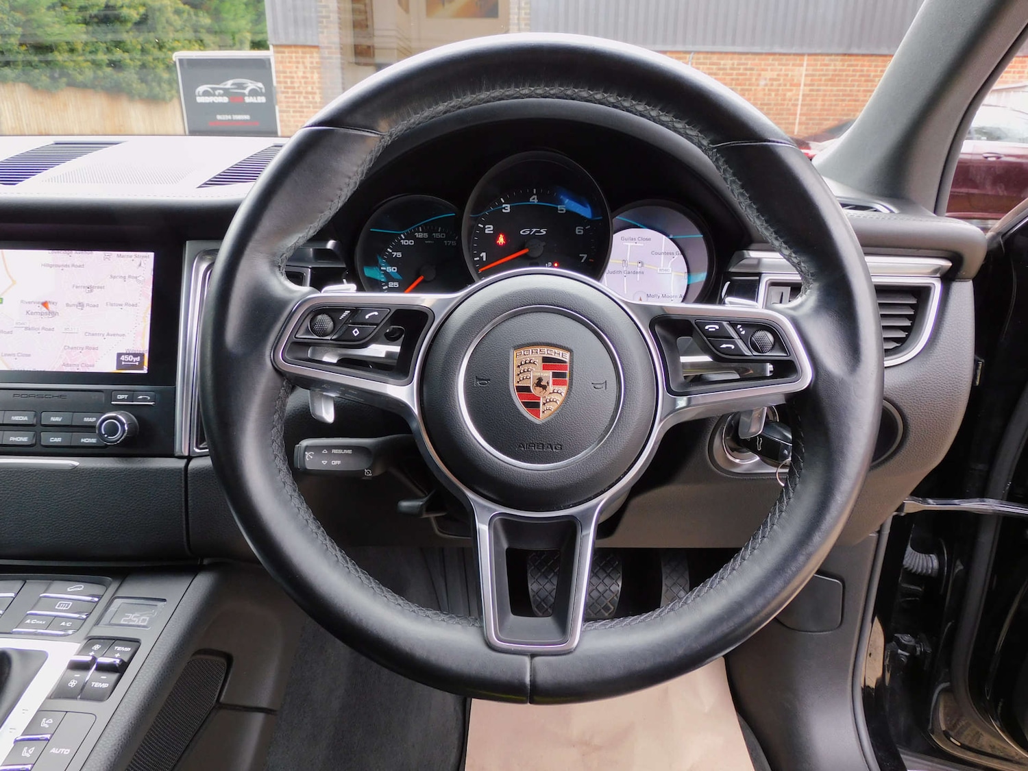 Used Porsche Macan 2016 for sale - 76194670: Photo 44