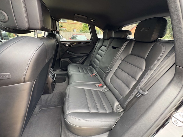 Used Porsche Macan 2016 for sale - 76194670: Photo 51