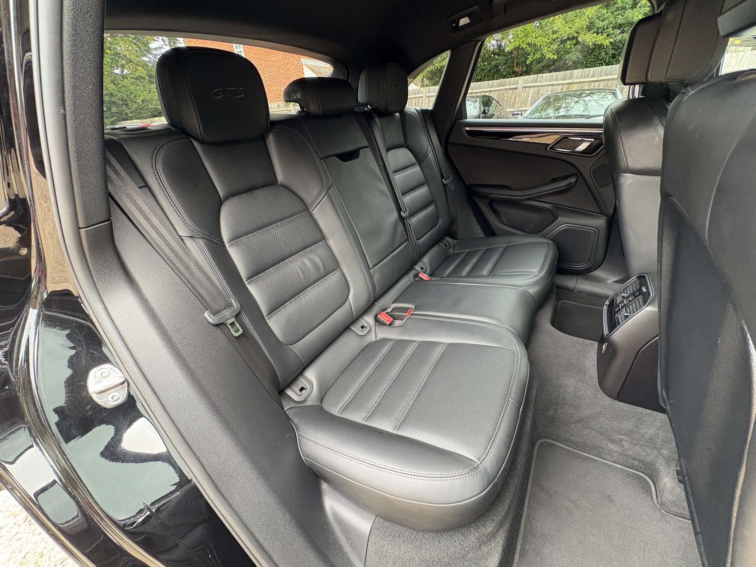 Used Porsche Macan 2016 for sale - 76194670: Photo 52