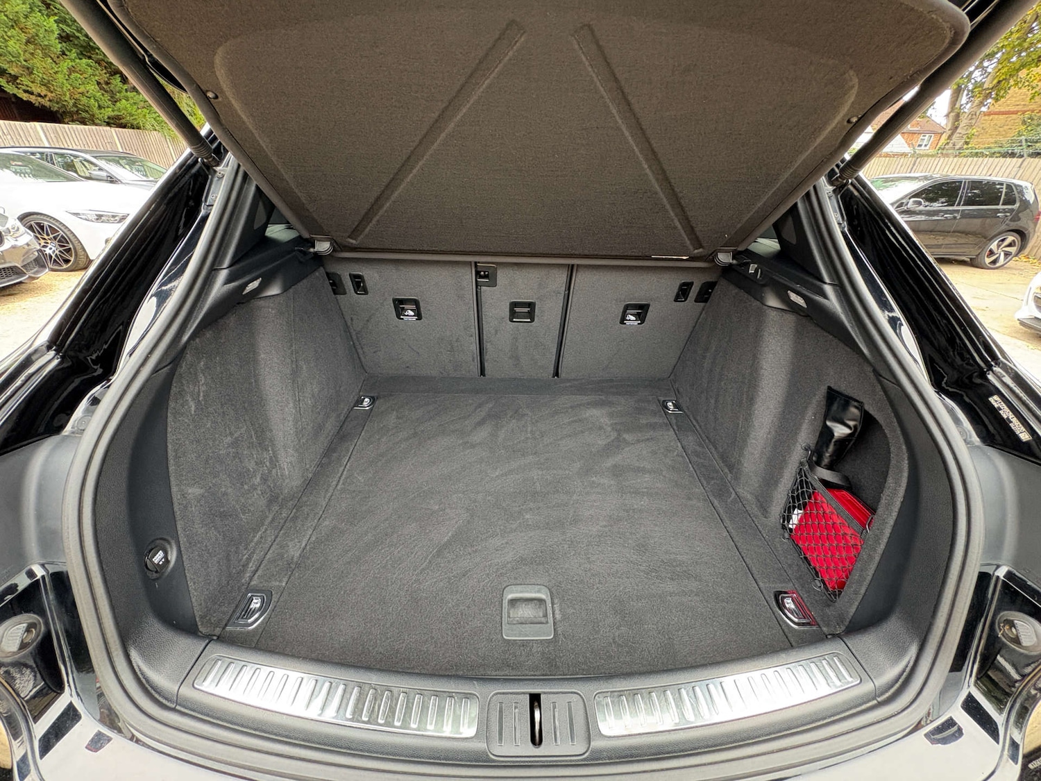 Used Porsche Macan 2016 for sale - 76194670: Photo 54