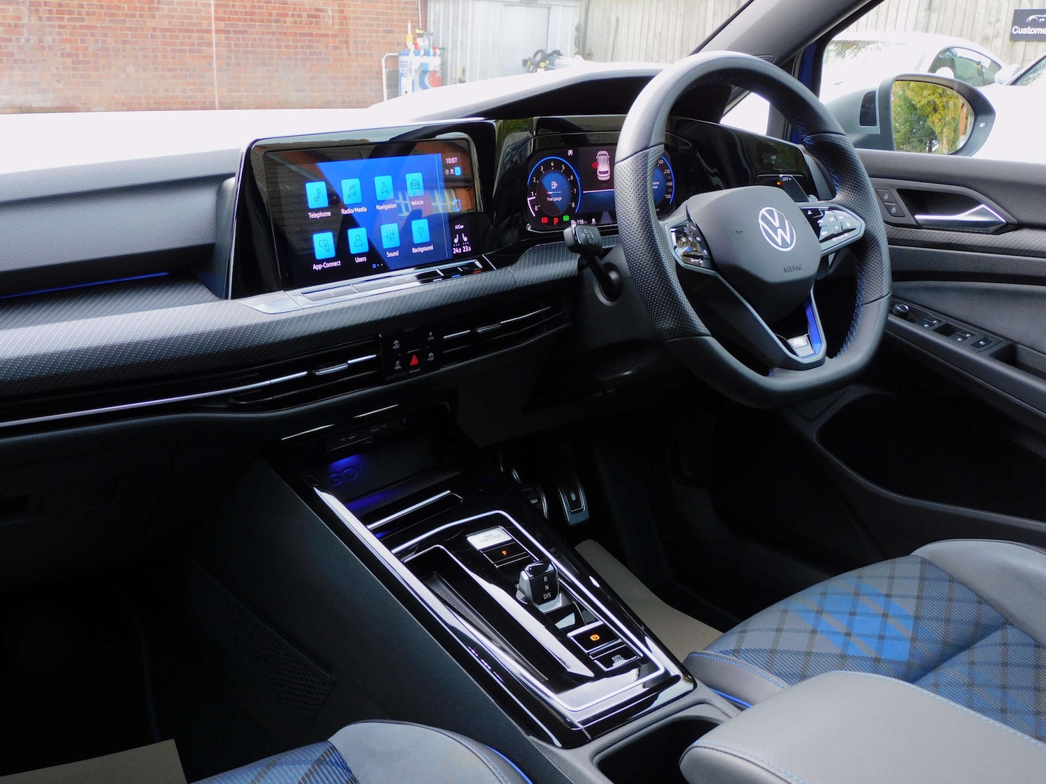 Used Volkswagen Golf 2023 for sale - 76625845: Photo 28