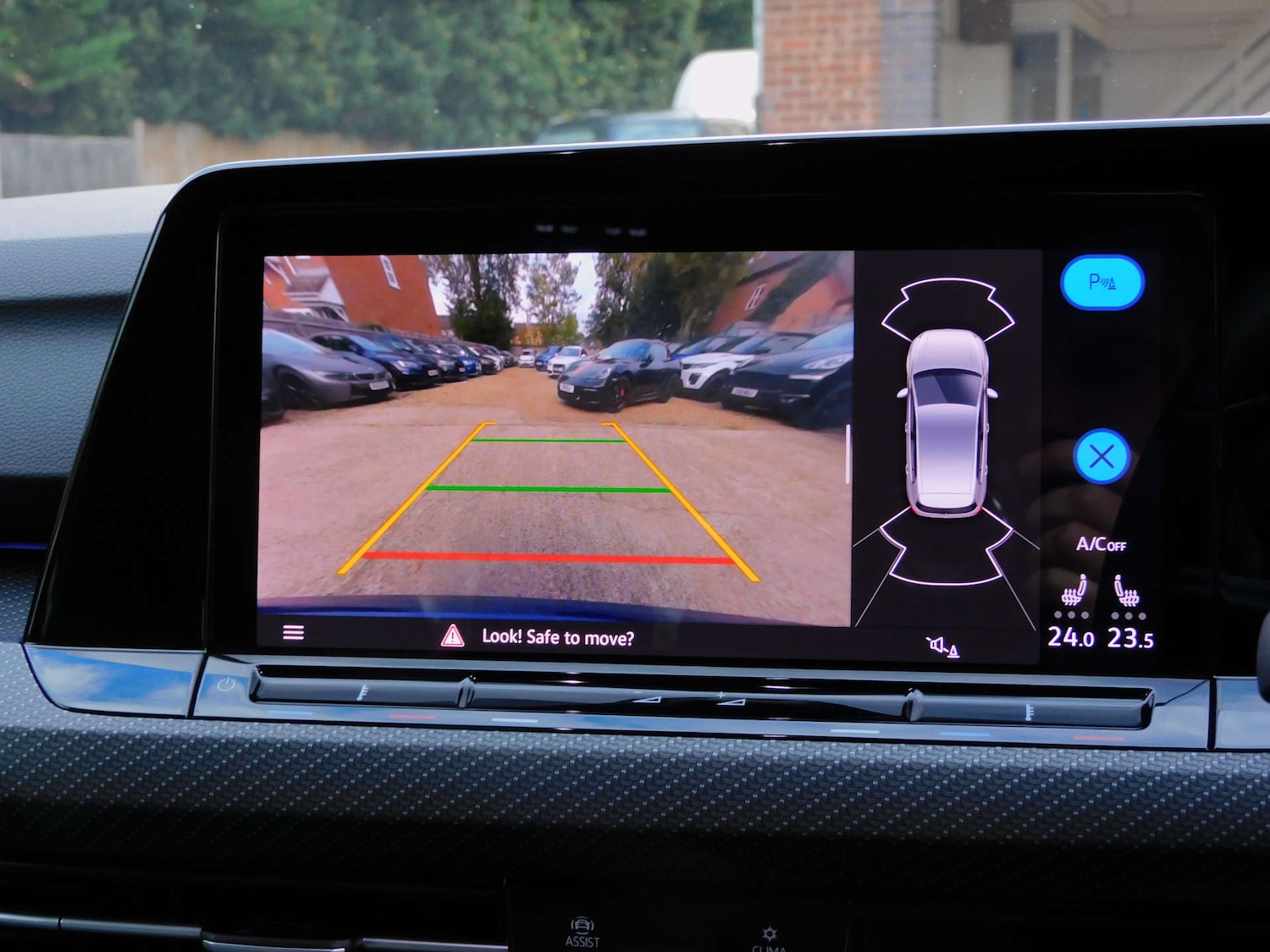 Used Volkswagen Golf 2023 for sale - 76625845: Photo 34