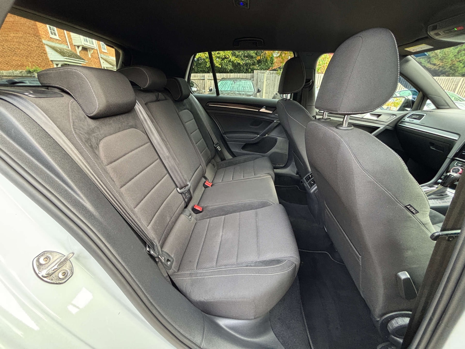 Used Volkswagen Golf 2019 for sale - 76412592: Photo 49