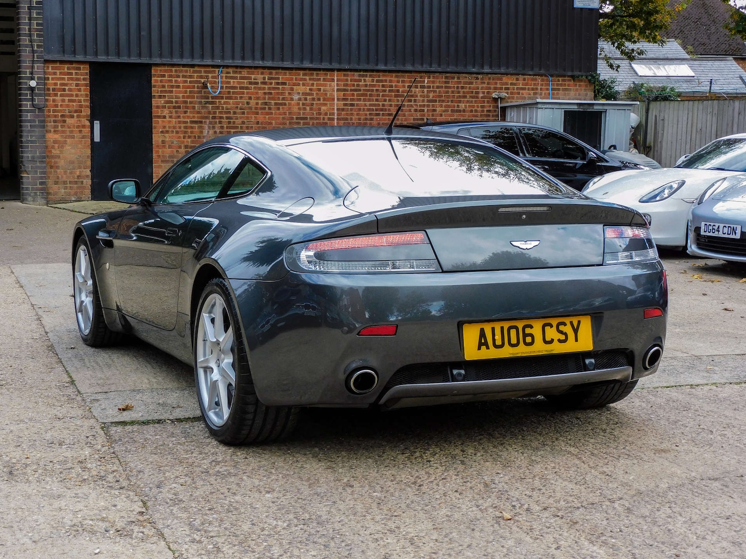 Used Aston Martin Vantage 2006 for sale - 76345019: Photo 12