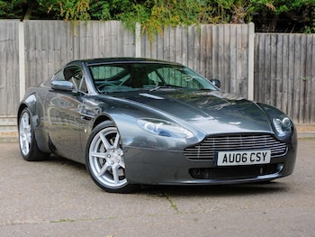 Aston Martin - Vantage