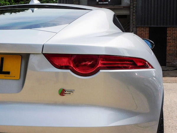 Used Jaguar F-Type 2016 for sale - 76220622: Photo 14