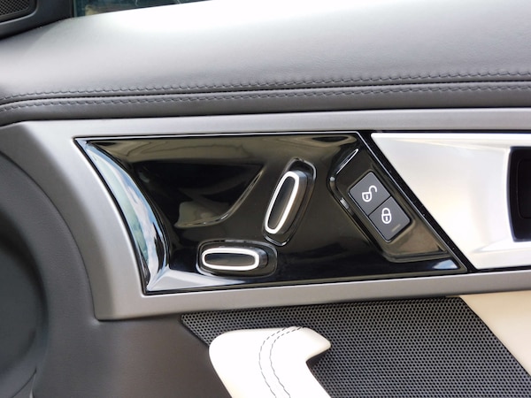 Used Jaguar F-Type 2016 for sale - 76220622: Photo 25