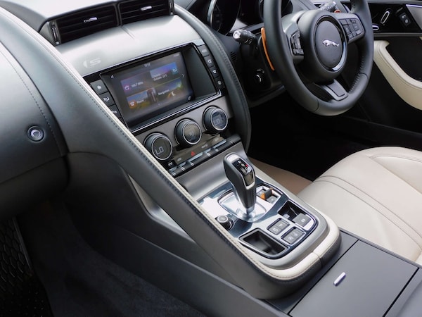 Used Jaguar F-Type 2016 for sale - 76220622: Photo 30