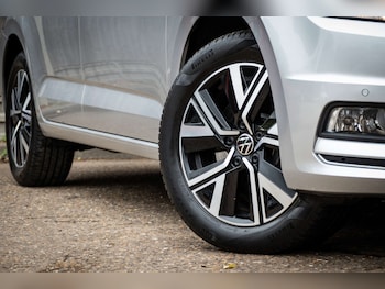 Used Volkswagen Touran 2021 for sale - 78979411: Photo
