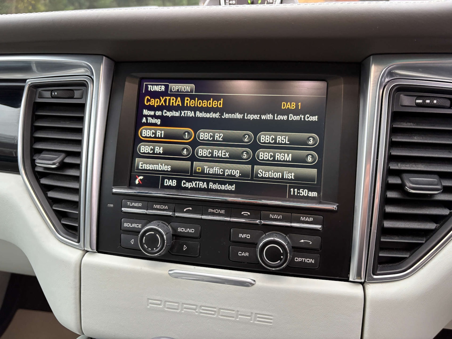 Used Porsche Macan 2015 for sale - 77349812: Photo 40