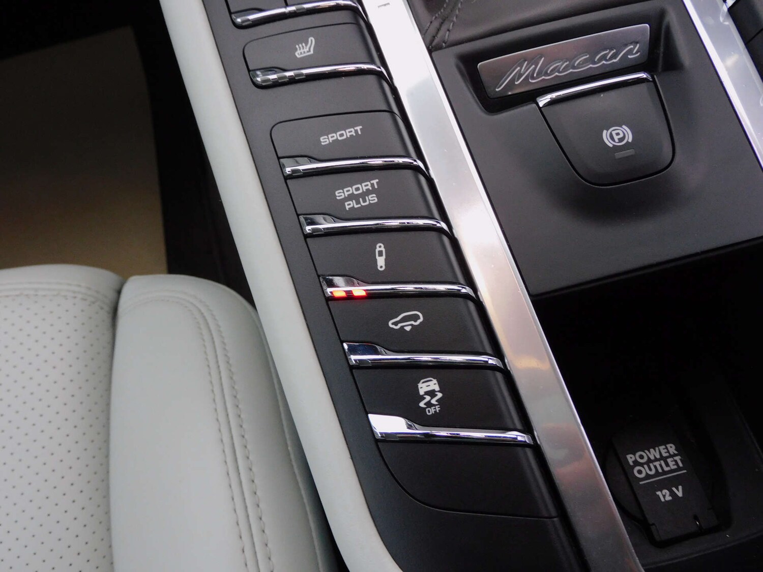 Used Porsche Macan 2015 for sale - 77349812: Photo 44