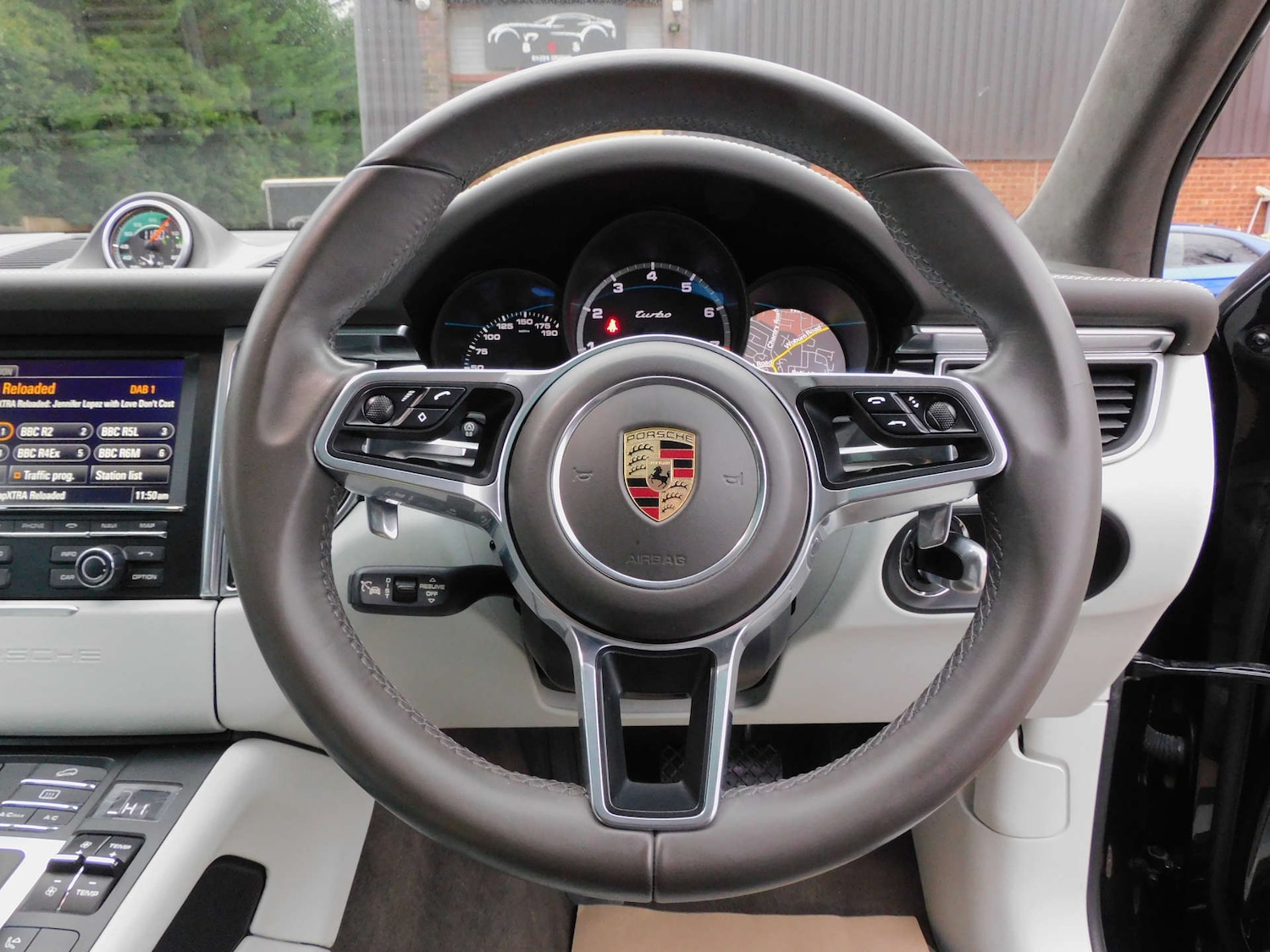 Used Porsche Macan 2015 for sale - 77349812: Photo 45