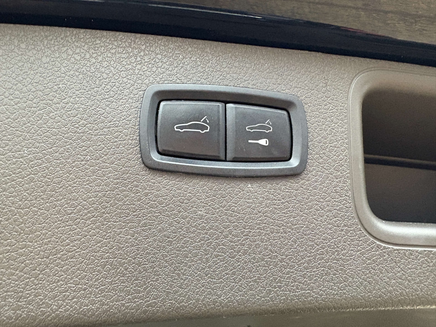 Used Porsche Macan 2015 for sale - 77349812: Photo 61