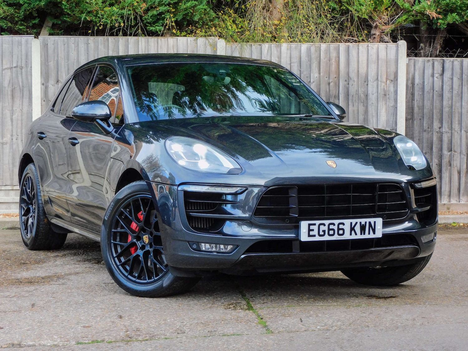 Used Porsche Macan 2016 for sale - 76694801: Photo 1