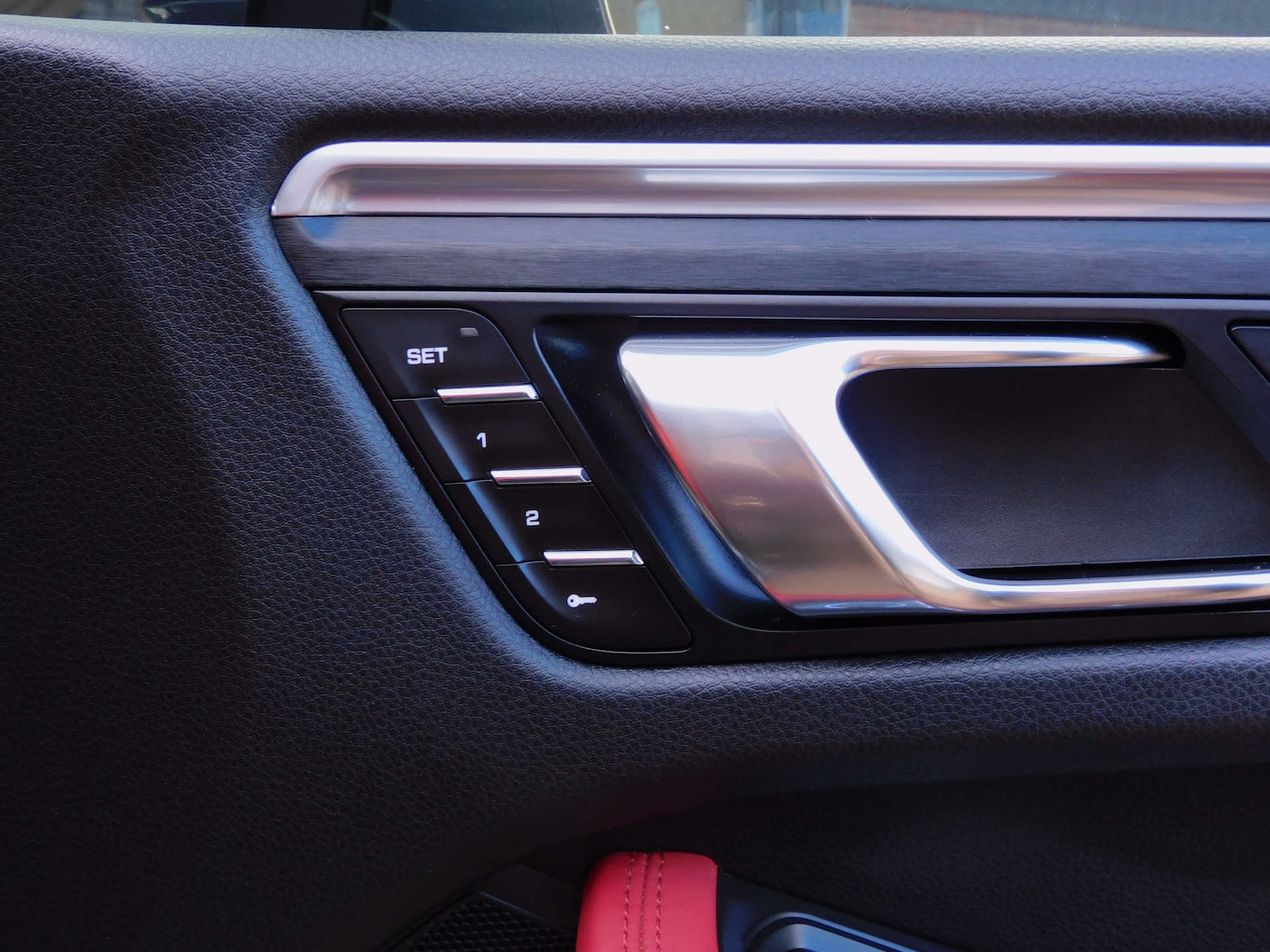 Used Porsche Macan 2016 for sale - 76694801: Photo 23