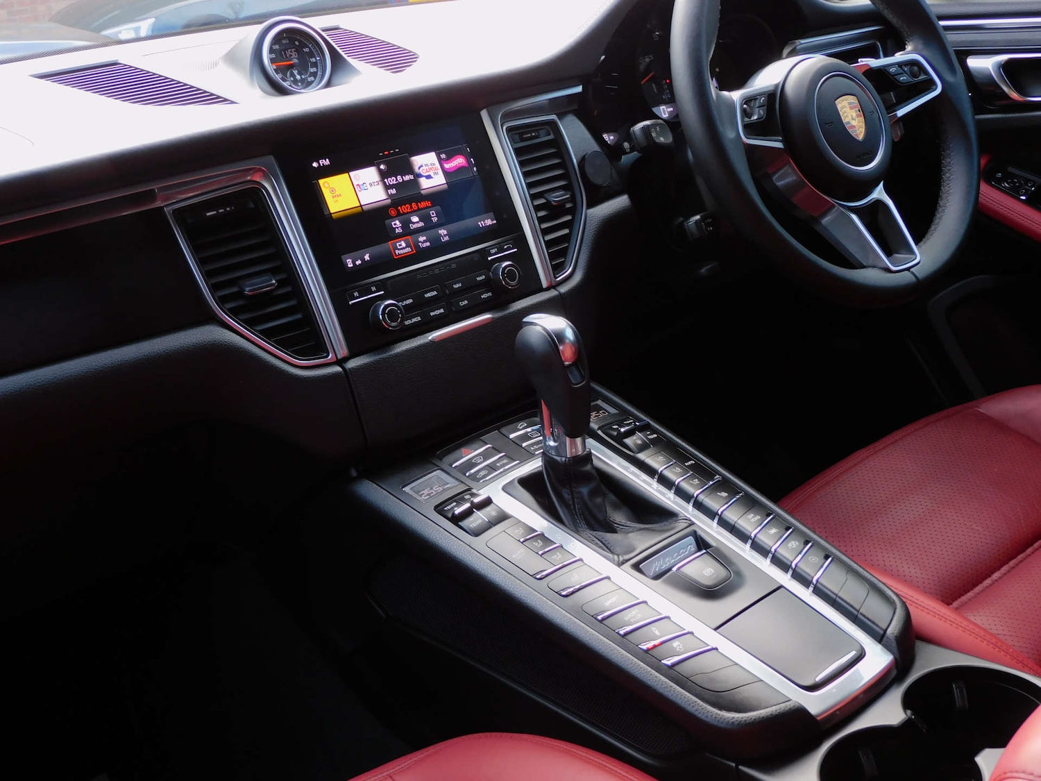 Used Porsche Macan 2016 for sale - 76694801: Photo 27