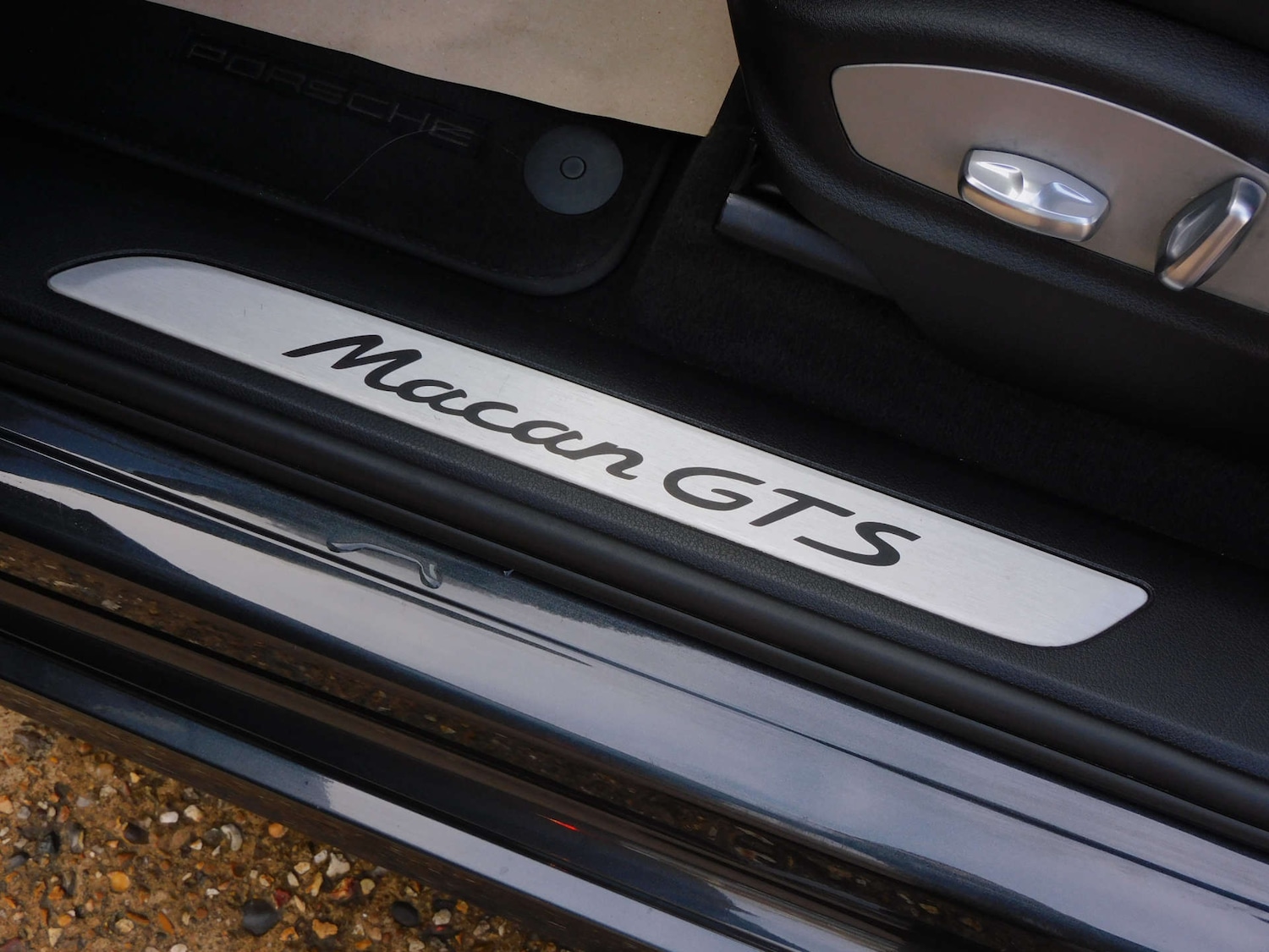 Used Porsche Macan 2016 for sale - 76694801: Photo 32