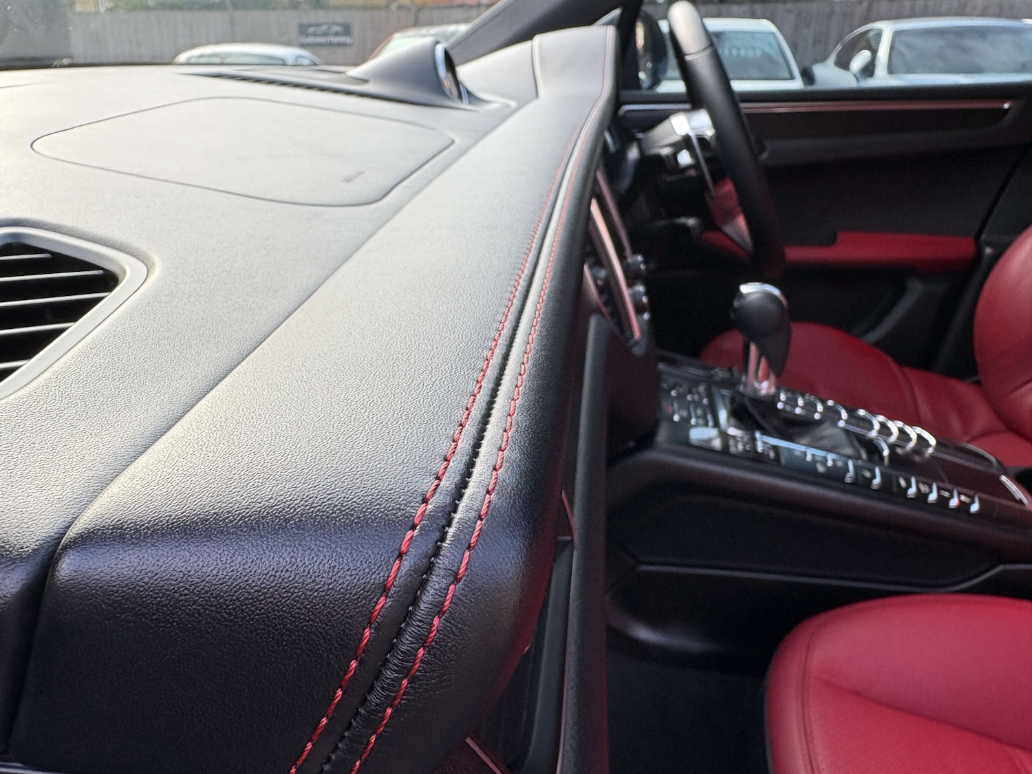 Used Porsche Macan 2016 for sale - 76694801: Photo 47