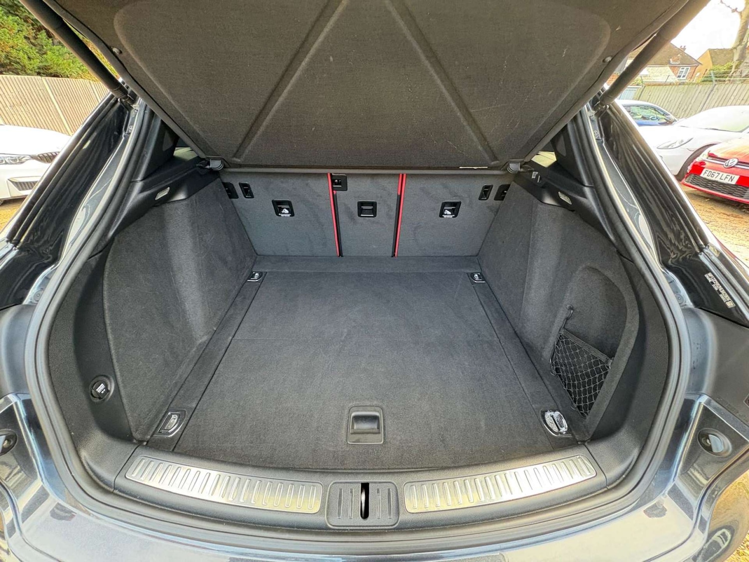 Used Porsche Macan 2016 for sale - 76694801: Photo 54