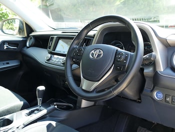 Used Toyota RAV4 2018 for sale - 79140154: Photo