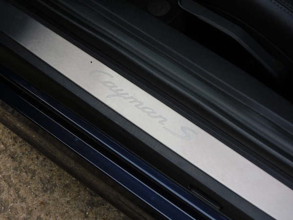 Used Porsche Cayman 2015 for sale - 76035978: Photo 31