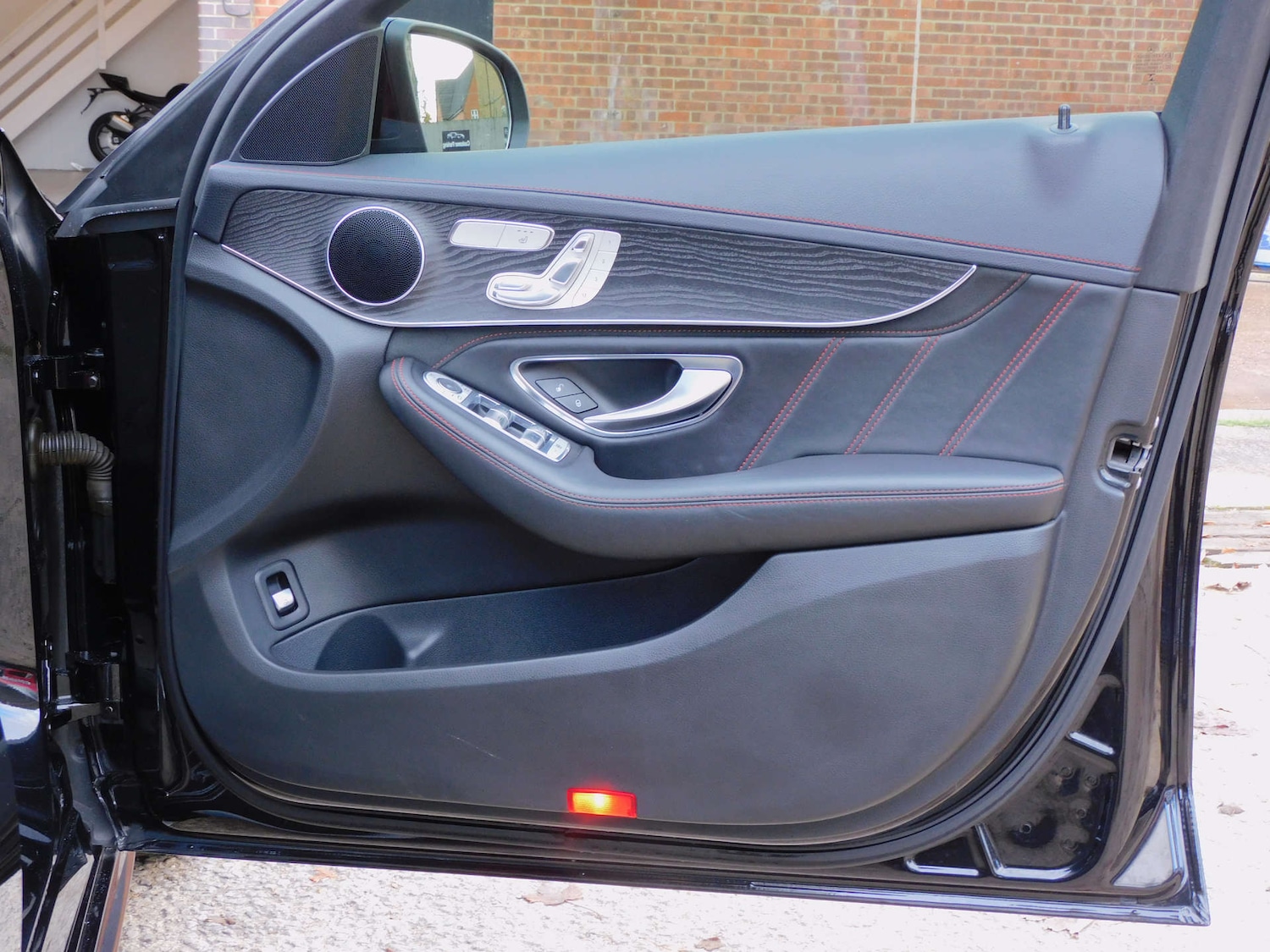 Used Mercedes-Benz C Class 2015 for sale - 77220985: Photo 23