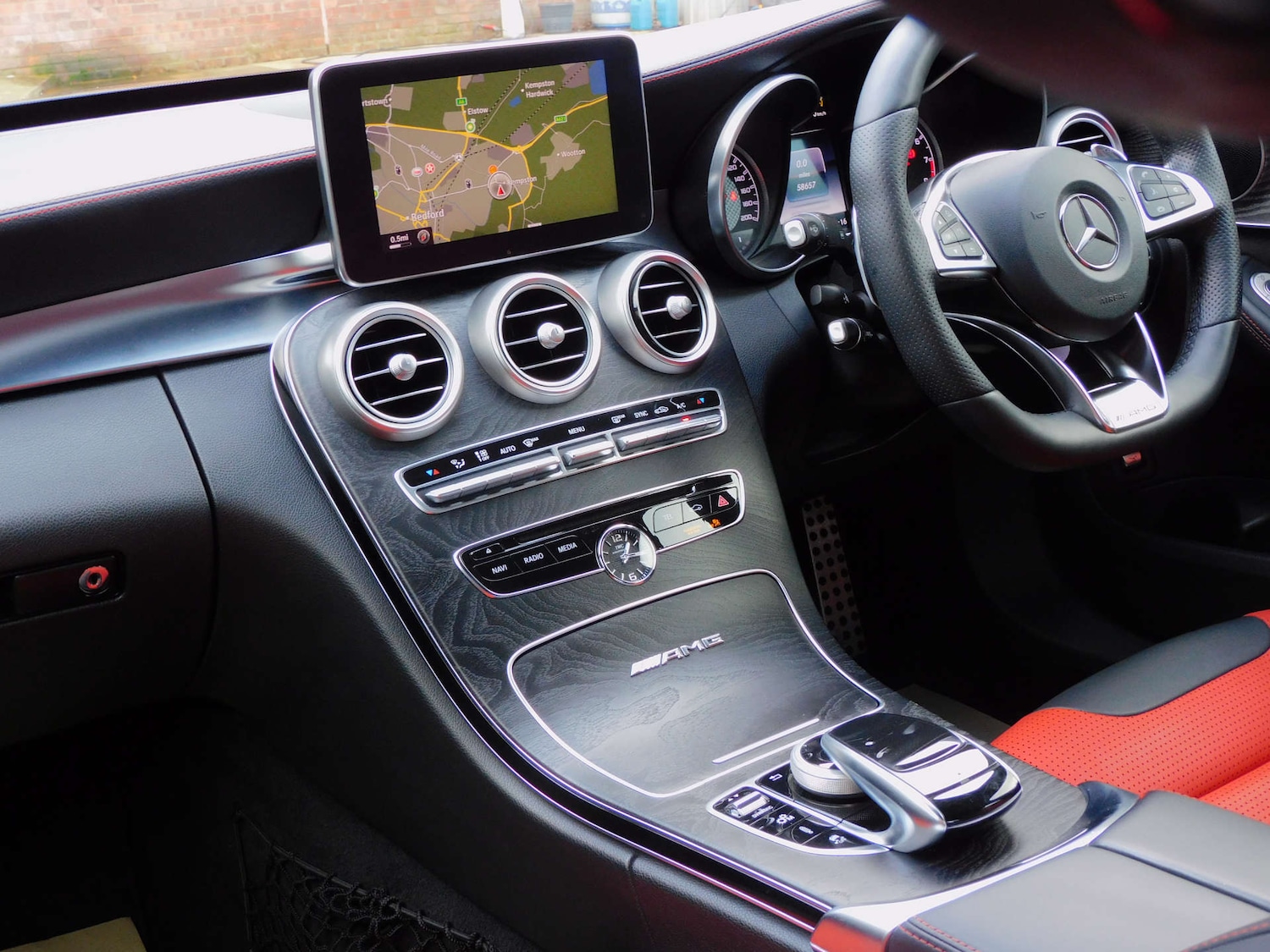 Used Mercedes-Benz C Class 2015 for sale - 77220985: Photo 28