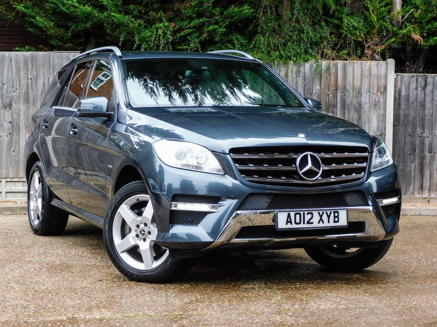 Used Mercedes-Benz M-Class 2012 for sale - 76132437: Photo 1