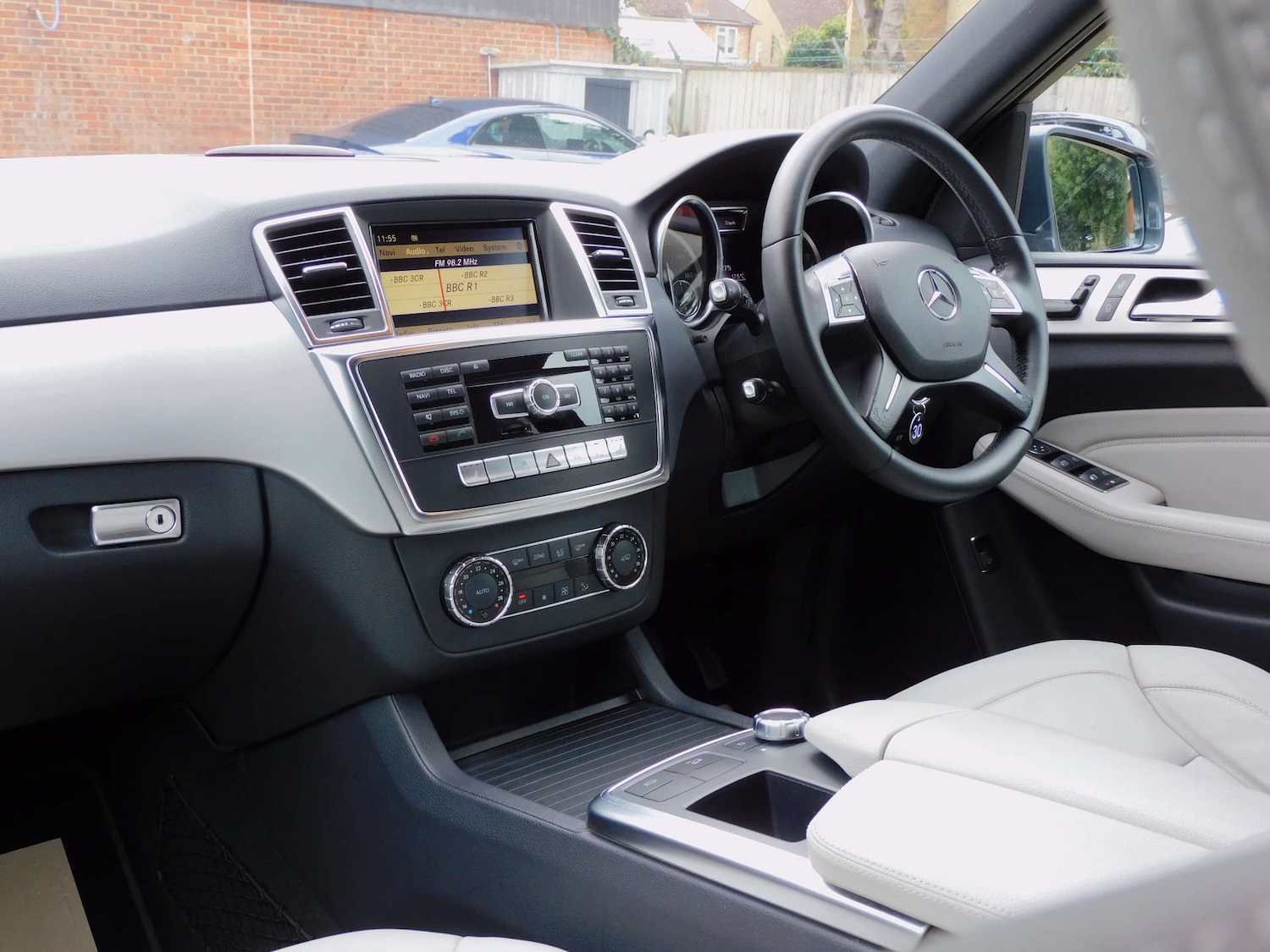 Used Mercedes-Benz M-Class 2012 for sale - 76132437: Photo 27