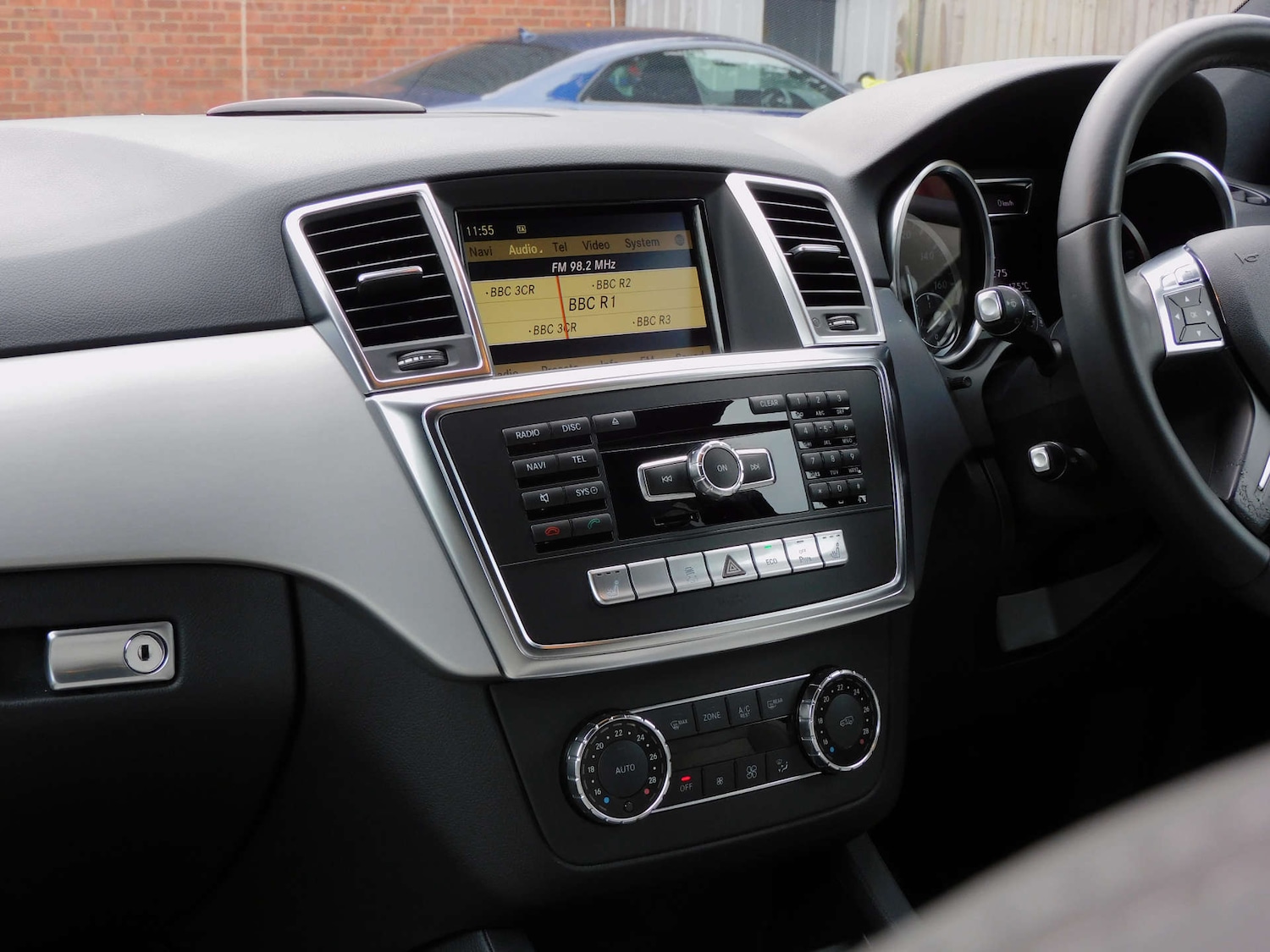 Used Mercedes-Benz M-Class 2012 for sale - 76132437: Photo 29