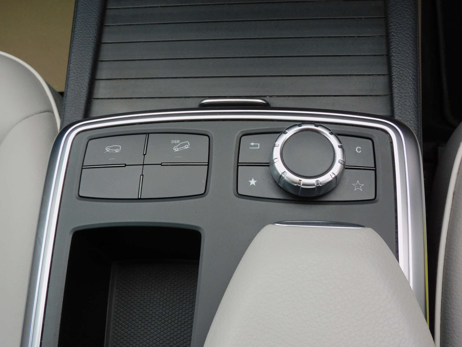 Used Mercedes-Benz M-Class 2012 for sale - 76132437: Photo 41