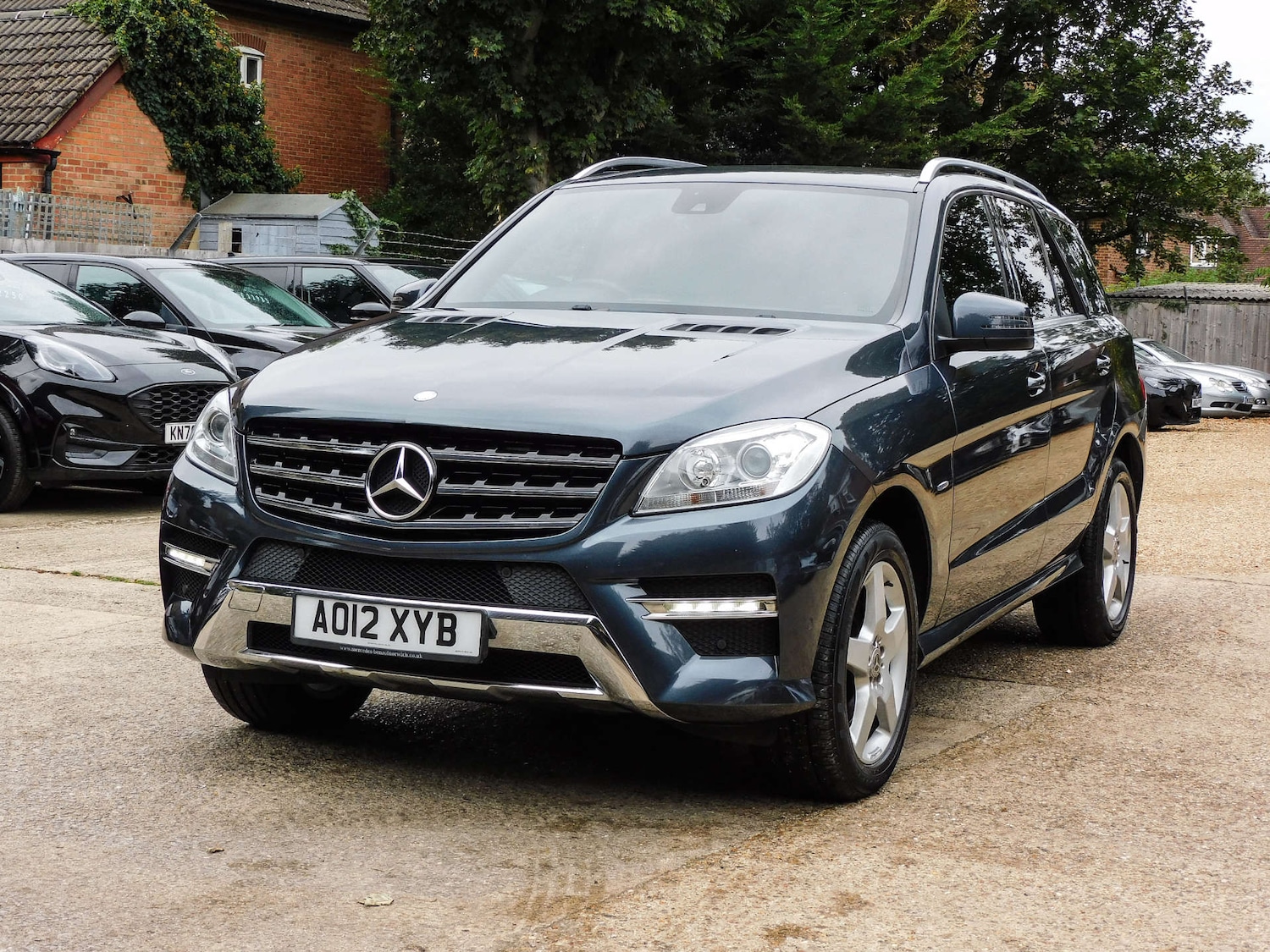 Used Mercedes-Benz M-Class 2012 for sale - 76132437: Photo 9