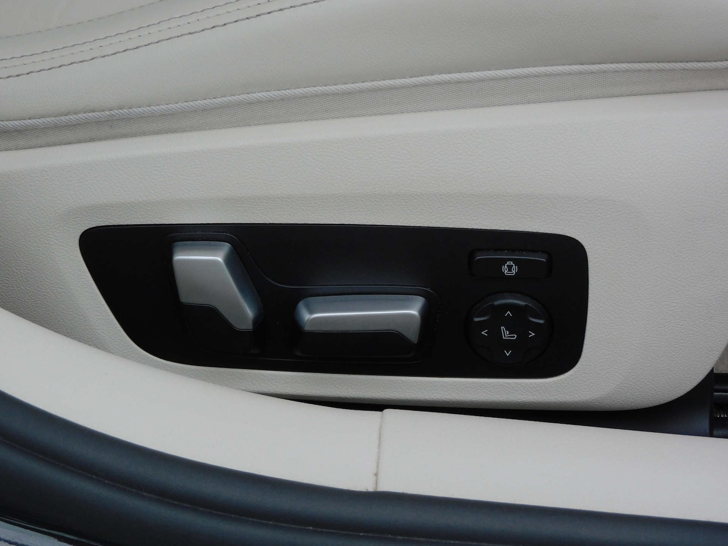 Used BMW 8 Series 2021 for sale - 76533601: Photo 23