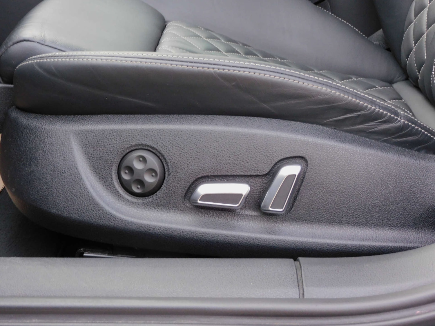 Used Audi A6 2017 for sale - 77200723: Photo 38