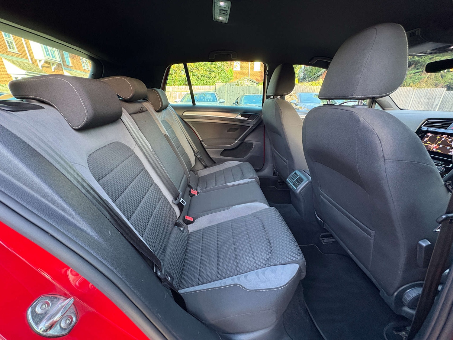 Used Volkswagen Golf 2017 for sale - 76604279: Photo 31