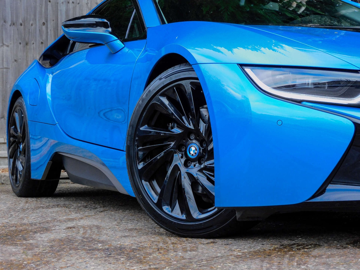 Used BMW i8 2016 for sale - 76907704: Photo 2
