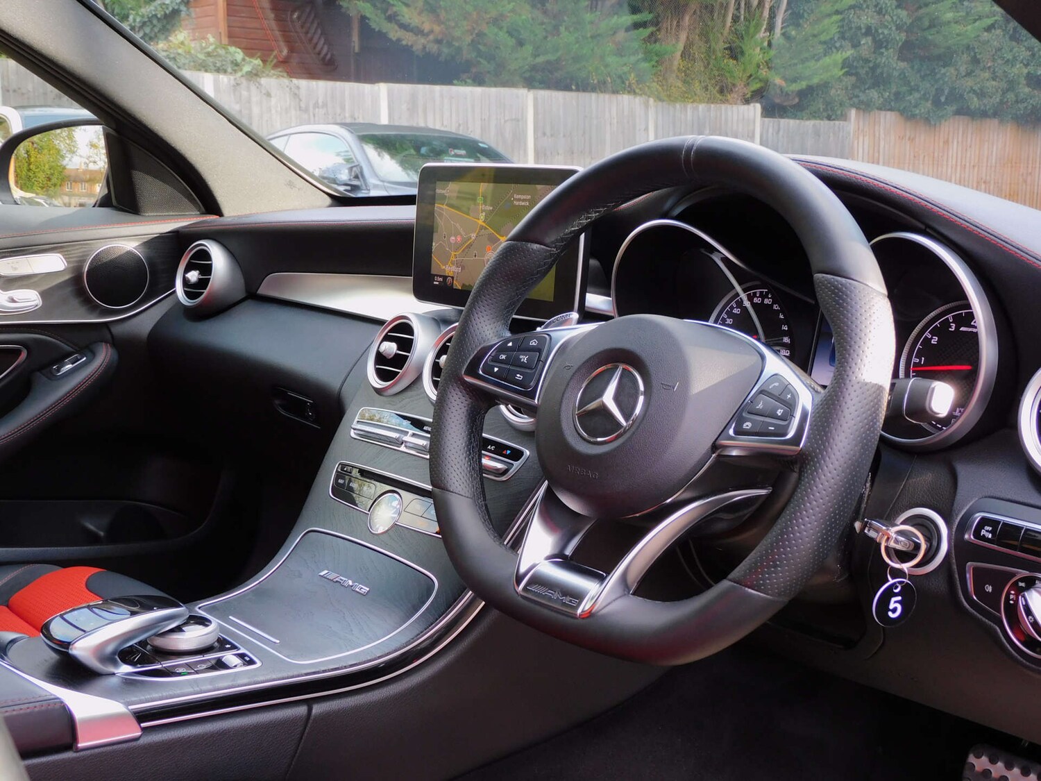 Used Mercedes-Benz C Class 2015 for sale - 76681891: Photo 18