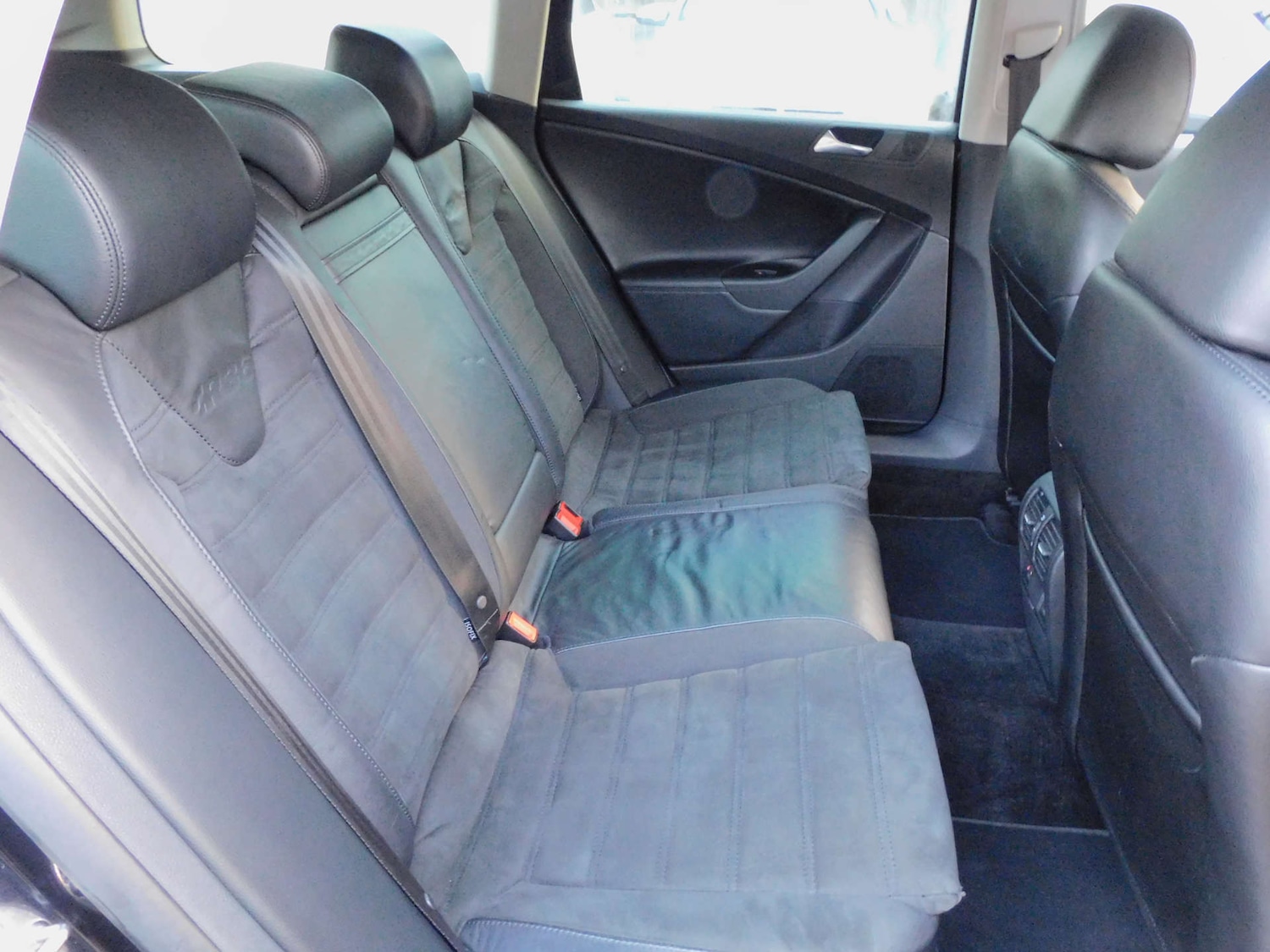 Used Volkswagen Passat 2009 for sale - 77022416: Photo 25