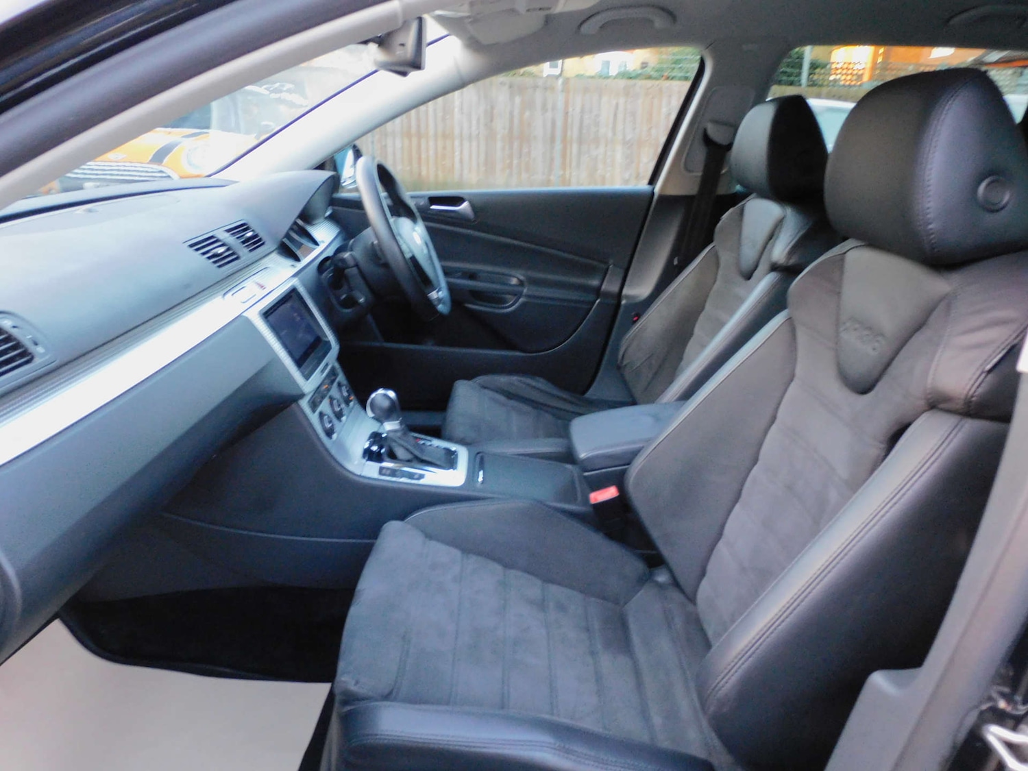 Used Volkswagen Passat 2009 for sale - 77022416: Photo 32