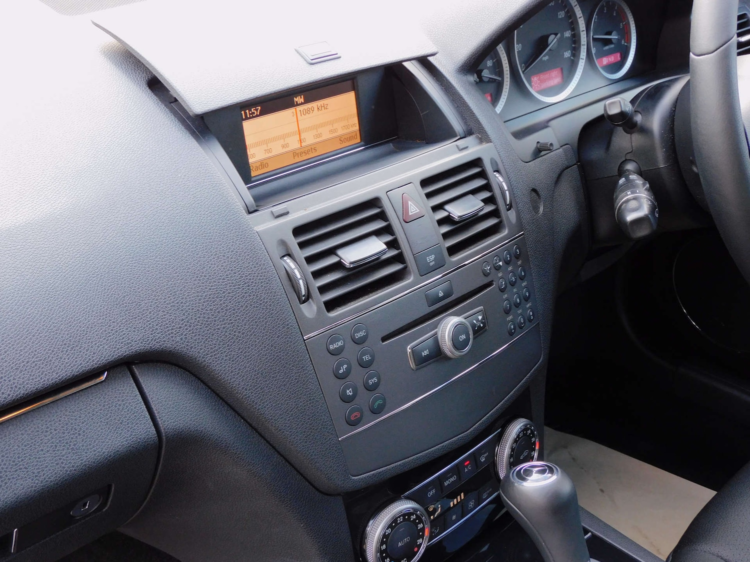 Used Mercedes-Benz C Class 2010 for sale - 77383444: Photo 23