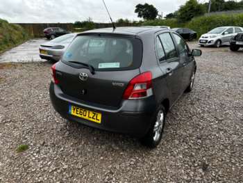 Used Toyota Yaris 2010 for sale - 74822634: Photo