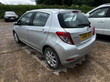 Used Toyota Yaris 2013 for sale - 74887907: Photo