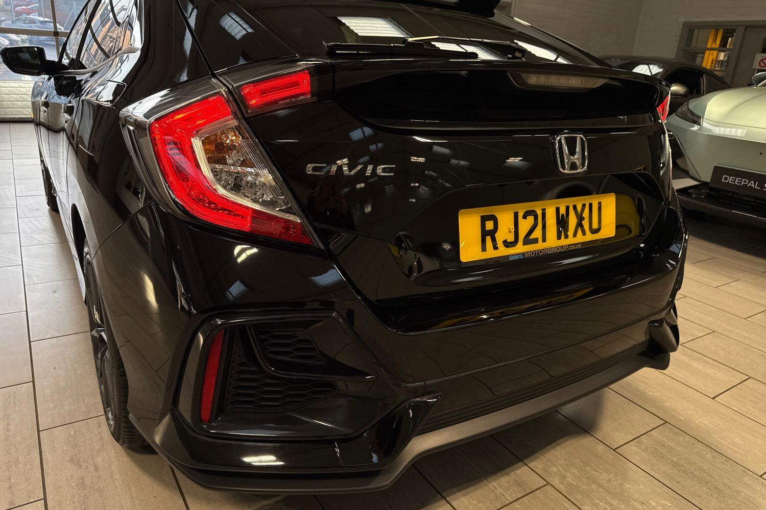 Used Honda Civic 2021 for sale - 77029113: Photo 24