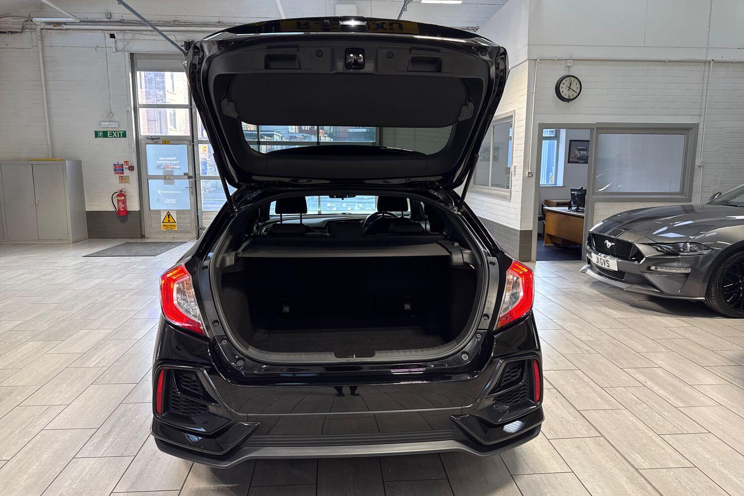 Used Honda Civic 2021 for sale - 77029113: Photo 25